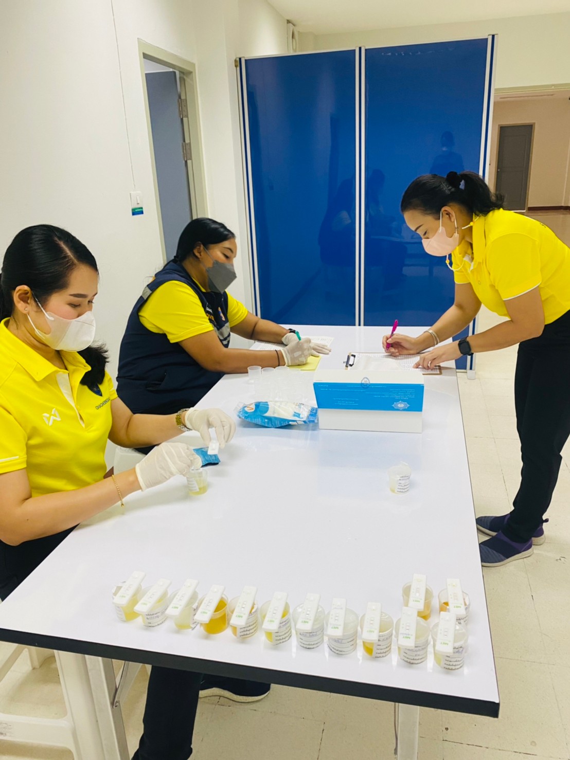 17-ต.ค.-65	ตรวจคนเข้าเมืองจังหวัดฉะเชิงเทรา จำนวนข้าราชการทั้งหมด 42 นาย จำนวนข้าราชการที่เข้ารับการตรวจ 41 นาย